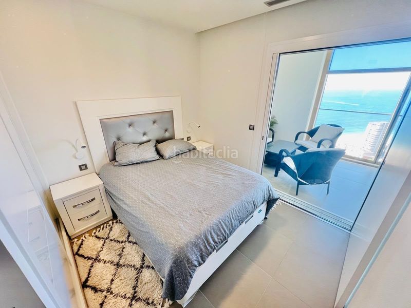 Foto f1182bdf-3c64-441b-a773-93f7af5fe97d. Apartament amb piscina a Playa Poniente Benidorm