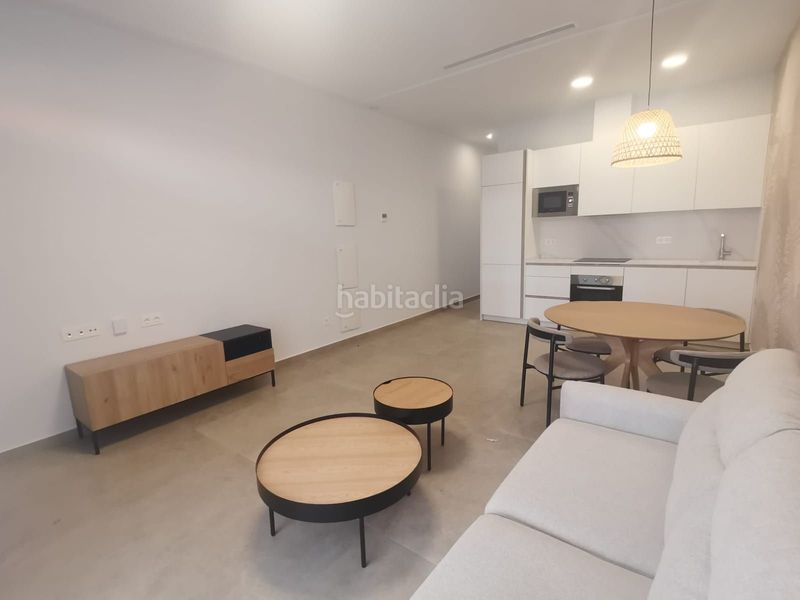 Foto 31f76a35-3c87-4c02-a13d-89f0e9abf28e. Apartament amb piscina a Antonio Machado Torrevieja