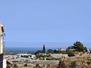 Masia a Casco urbano. Casa de pueblo tradicional de 4 plantas con vistas al mar y gara
