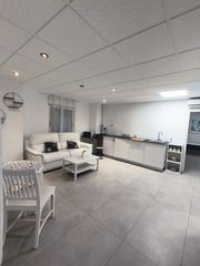 Piccolo appartamento in Playa Poniente. Una oportunidad para estrenar apartamento en poniente