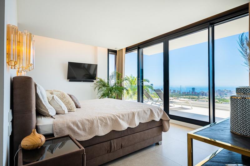 Foto 2d1c7741-8e1d-47d5-b391-7e2260b2da71. Chalet con riscaldamento piscina in Golf Bahía Finestrat