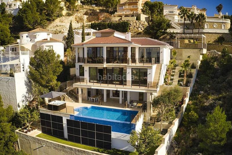Foto c1c698c4-841b-4534-8a1e-c24cbba7c731. Xalet amb calefacció piscina a Altea hills Altea