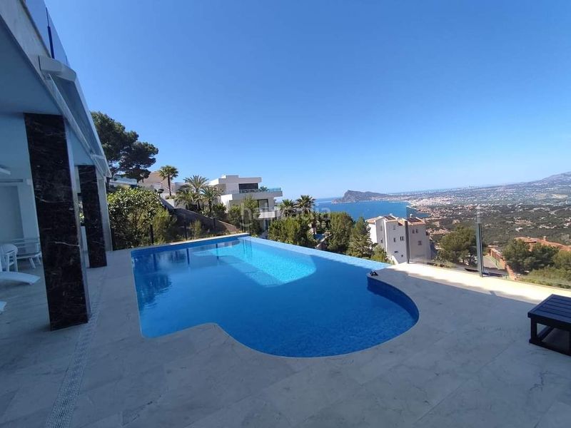 Foto cba67aaf-929b-4bd5-97dd-898bf74bb209. Xalet amb calefacció piscina a Altea hills Altea