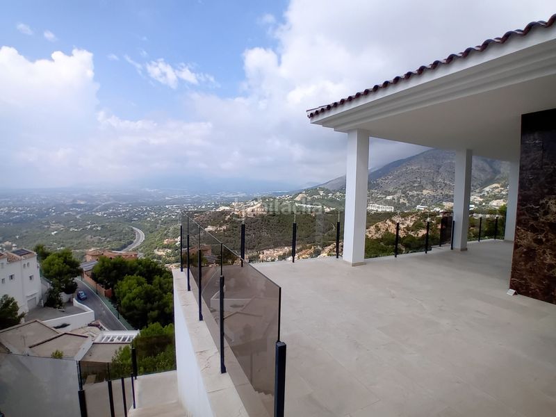 Foto fbe68df0-c4e6-4746-95f9-24e7b247acbb. Xalet amb calefacció piscina a Altea hills Altea