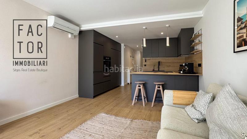 Foto 6f26937e-af07-4ee0-9d63-55cac6acb999. Rent flat with heating parking pool in Can Girona - Terramar - Vinyet Sitges