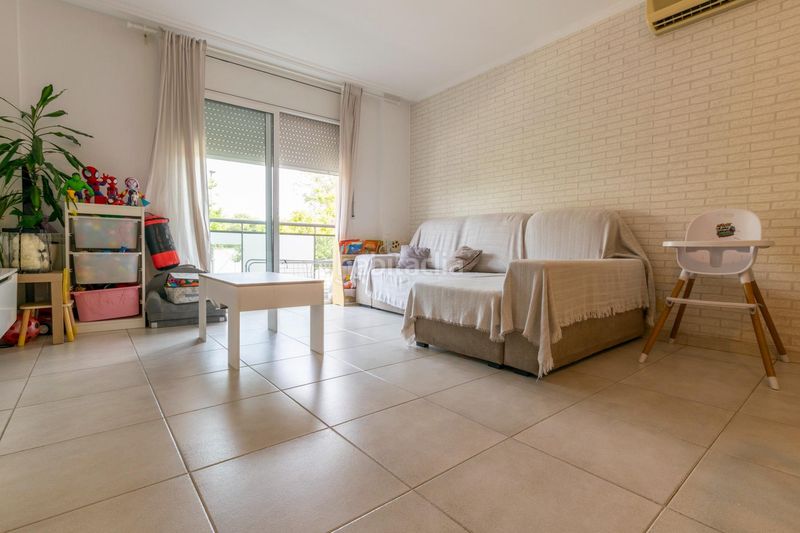 Foto d35a0362-2a40-4724-b59c-010f0eeb0aaf. Flat in carrer miquel servet 143 in Les Roquetes Sant Pere de Ribes