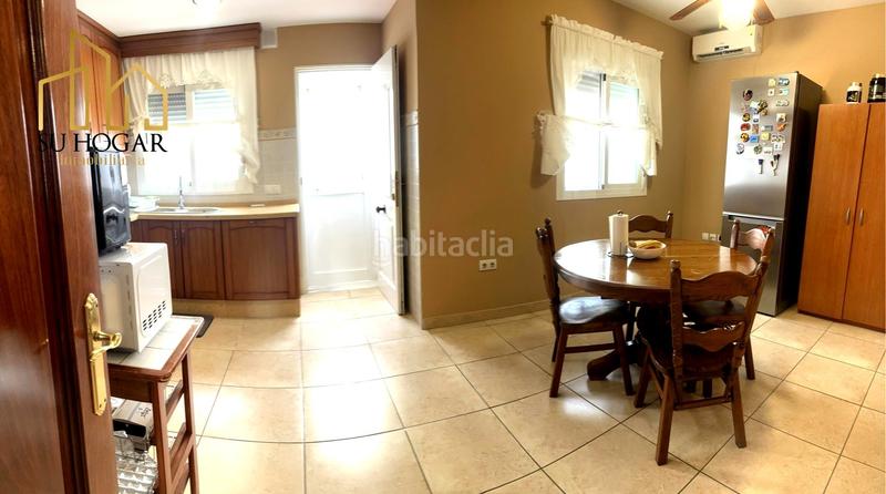 Foto c758e848-b005-4203-b8ff-bf60fa804160. Casa bifamiliare con parcheggio in Aguadulce - Almadraba - Punta Candor Rota