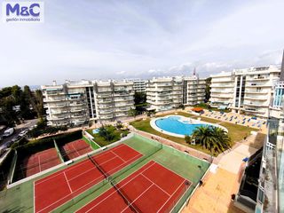 Penthouse in Mar i Camp - Platja dels Capellans. Atico en venta en covamar, 2 dormitorios.