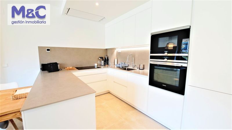 Foto 46dbf8aa-1912-4750-a76b-6b886530952d. Apartament amb aparcament a pla de maset - cap de Salou Salou