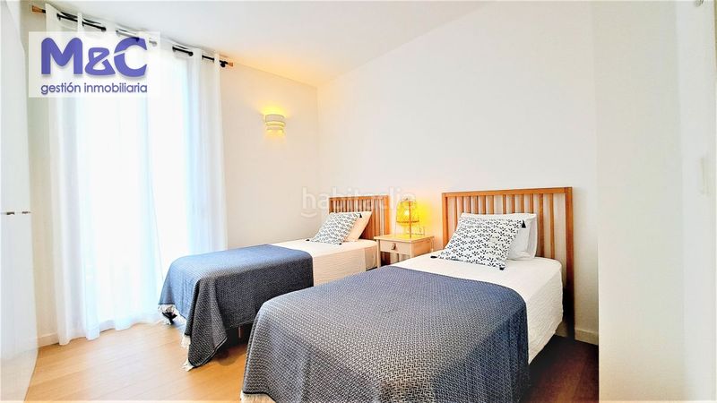 Foto 6d1e4095-a782-4f59-bf9f-6baba5b93458. Apartament amb aparcament a pla de maset - cap de Salou Salou