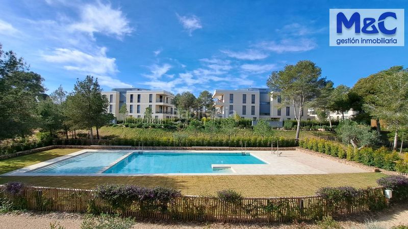 Foto 87c19d54-8755-4afb-92f1-f1559e89851c. Apartament amb aparcament a pla de maset - cap de Salou Salou