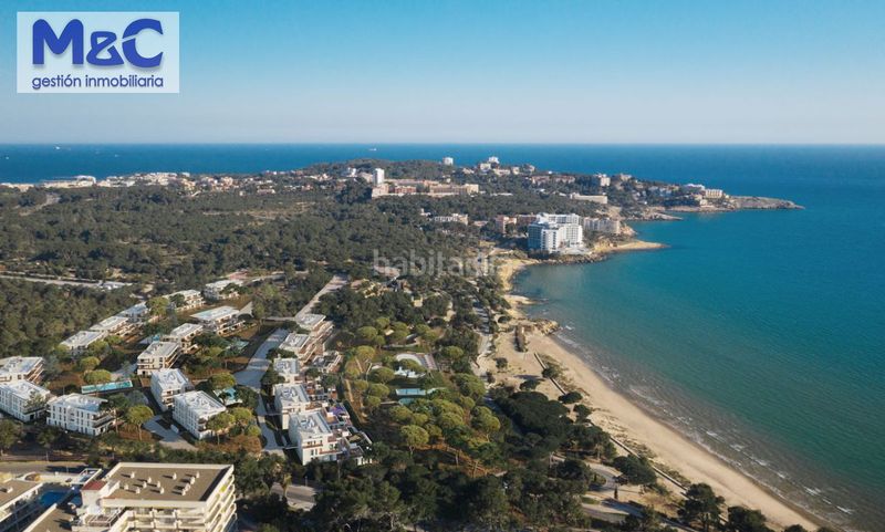 Foto f3ce275f-6ce5-4ce1-9a43-c60321819488. Apartament amb aparcament a pla de maset - cap de Salou Salou