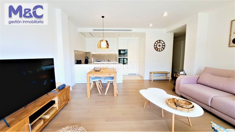 Foto f77b53e1-3c9a-4a2d-98a3-8ad9cbbc9f44. Apartament amb aparcament a pla de maset - cap de Salou Salou