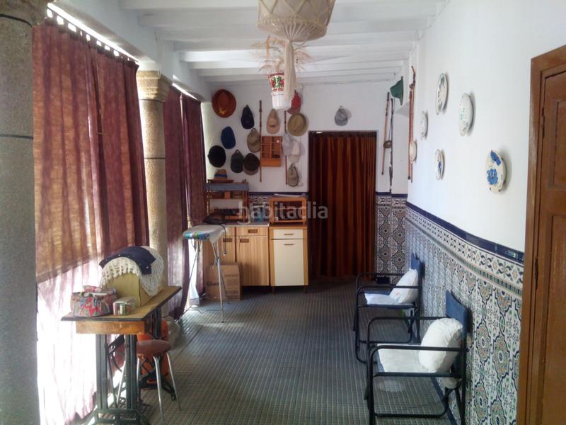 Foto b022bf25-e83c-4bf0-bca9-3e1f94284cd3. Maison dans Alcántara