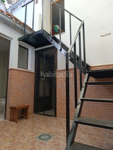 Foto bde70a9f-6452-461a-8d7a-1092353e80b6. Casa a Alcántara