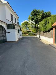 Casa adossada a El Altillo. Casa en jerez de la frontera, zona altillo.