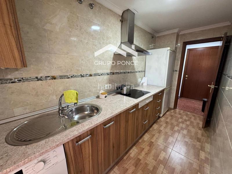 Foto 02700bde-e590-48cd-95d0-f58bf7602810. Piso  en av puerta del sur de 2 habitaciones, terraza, garaje y trastero en Jerez de la Frontera
