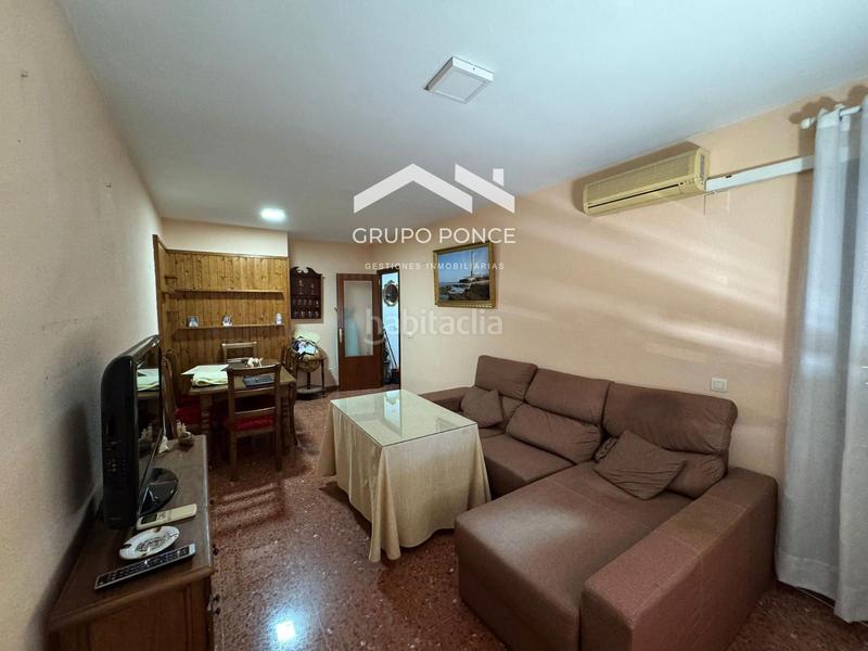 Foto e2e8de34-c7fa-4e95-b1c2-36b197828f81. Piso  en av puerta del sur de 2 habitaciones, terraza, garaje y trastero en Jerez de la Frontera