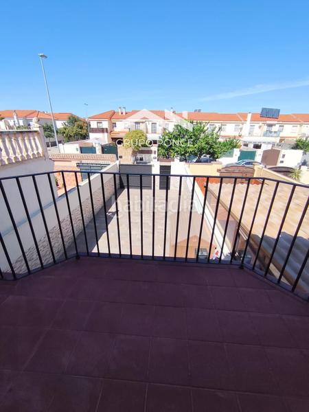 Foto 74d485ff-9f66-4432-b18e-452a19342797. Casa adossada a Caballero Bonald-S. José Obrero-Guadalcacín Jerez de la Frontera