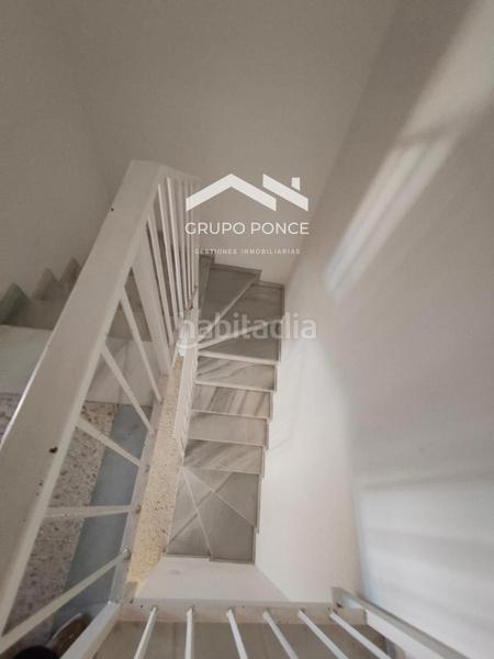 Foto f29ed219-270a-4c64-a9d4-21d58ad5395f. Casa adossada a Caballero Bonald-S. José Obrero-Guadalcacín Jerez de la Frontera