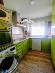 Appartement  Garrochista de bailen. Piso zona sur 3 habitaciones con garaje y trastero