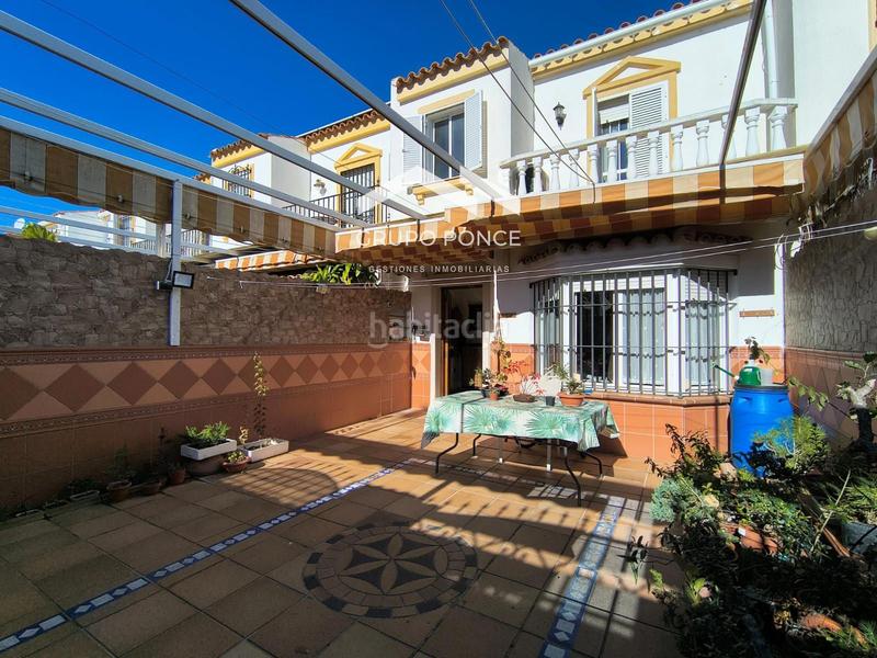 Foto ac4a397f-3522-4304-848a-71c5ee3dbe47. Casa adossada amb aparcament a Caballero Bonald-S. José Obrero-Guadalcacín Jerez de la Frontera