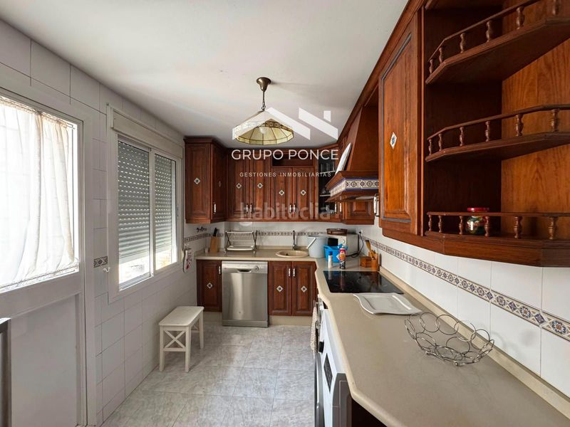 Foto 065a6b0e-7378-4019-a7f8-159bec760bb0. Casa adossada amb aparcament a Puertas del sur - Guadabajaque Jerez de la Frontera