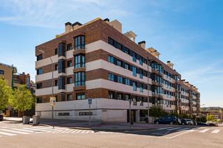 Parking coche en N/a