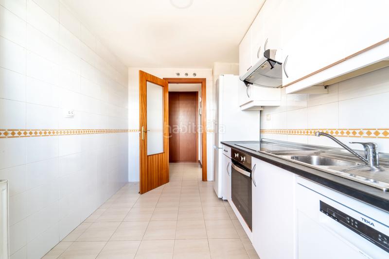Foto babf3c4b-3b64-4180-b4b4-b8227ea0a5b5. Affitto appartamento in ronda de gloria fuertes 36 in Rivas - Vaciamadrid