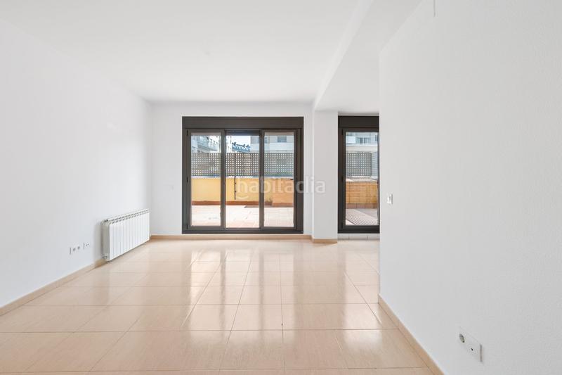 Foto ce39117b-7da4-48b6-a28c-4b0e6dd667b2. Alquiler piso en calle cavanilles 1 en Aranzana Arroyo de la Encomienda
