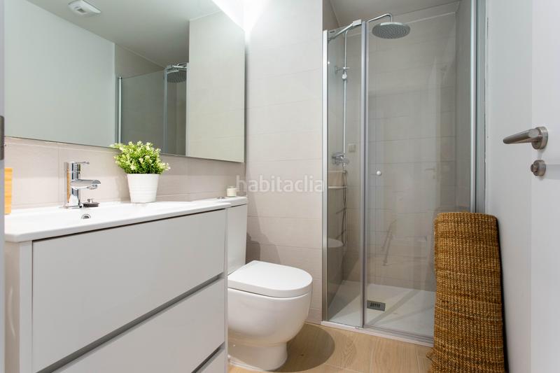 Foto f3693700-3eed-4833-9652-7732c2c66a10. Lloguer pis a calle anna frank 19 a El Cañaveral Madrid