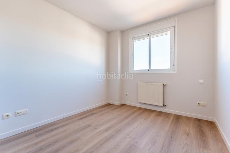 Foto 10e7a259-6cd5-46c1-88eb-83ef74e06e16. Piso en avenida 1º de mayo 10 en Casco Histórico Rivas - Vaciamadrid