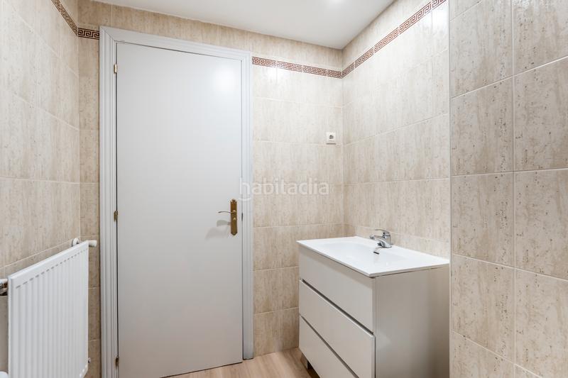 Foto 5166255a-0268-47df-af40-9d2639680e4c. Piso en avenida 1º de mayo 10 en Casco Histórico Rivas - Vaciamadrid