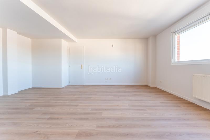 Foto bff150d3-75ad-4edc-82f1-fece32bb06e4. Piso en avenida 1º de mayo 10 en Casco Histórico Rivas - Vaciamadrid