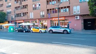 Aparcament cotxe a Carrer d'abén al abbar 8