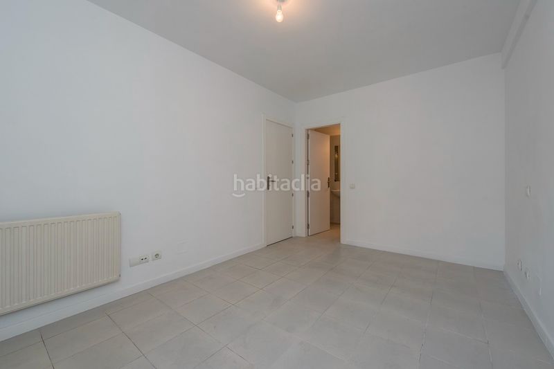 Foto 501d4e9d-6397-4469-a9be-4d91cbddc63f. Pis a calle de berrocal 52 a Butarque Madrid