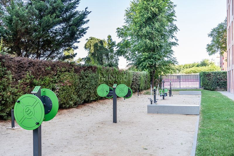 Foto 0831d921-9dc7-40a4-bd67-8d886293677c. Piso en calle de berrocal 52 en Butarque Madrid