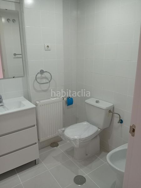 Foto 4dc322b5-ad71-4aee-ad95-259c43307b55. Piso en calle de berrocal 52 en Butarque Madrid