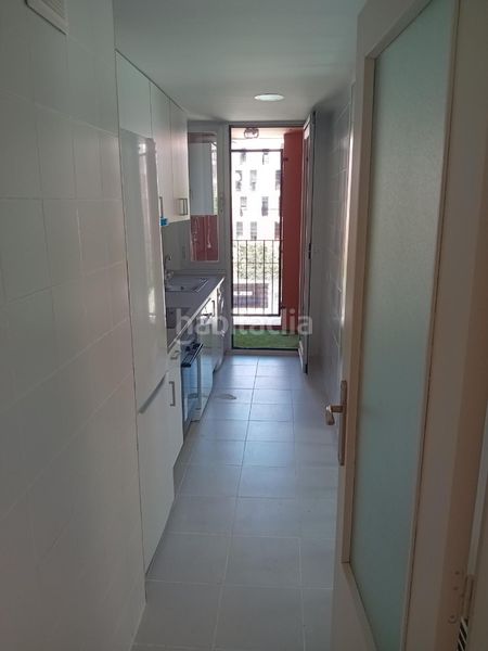 Foto 782835b7-276f-4cff-80c8-52a2c9a5265c. Piso en calle de berrocal 52 en Butarque Madrid