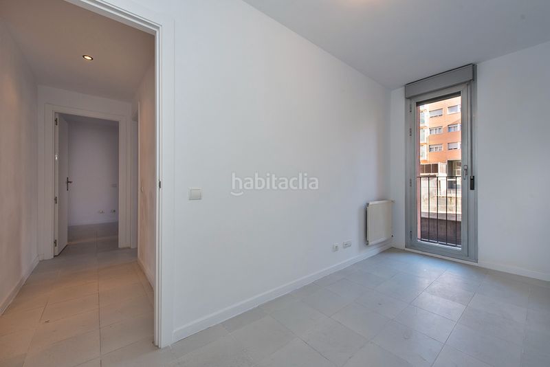 Foto ad3a56b5-6065-4c79-9ca1-6179a90969f2. Piso en calle de berrocal 52 en Butarque Madrid