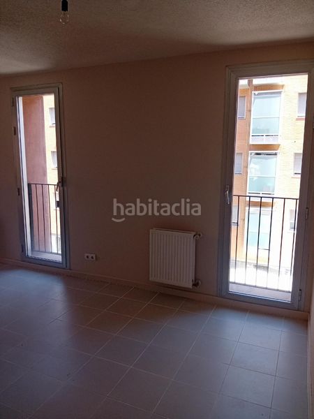 Foto e0b5ce27-d805-44ef-89a0-9358a5e3d2e0. Piso en calle de berrocal 52 en Butarque Madrid