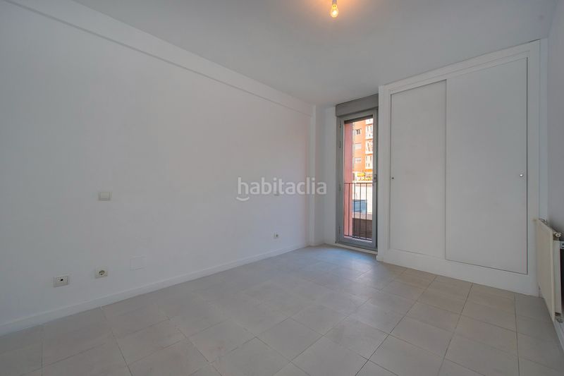 Foto ef9b376c-8a45-45fa-85e4-a22bfc7731c4. Piso en calle de berrocal 52 en Butarque Madrid
