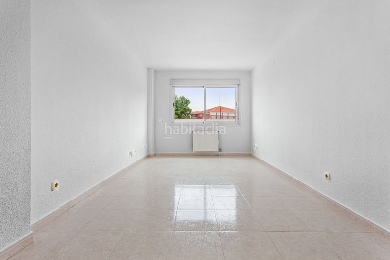 Foto e7f1babb-8e2a-4e0e-a66b-a572b04a2614. Piso en calle de faro 6 en La Fortuna Leganés