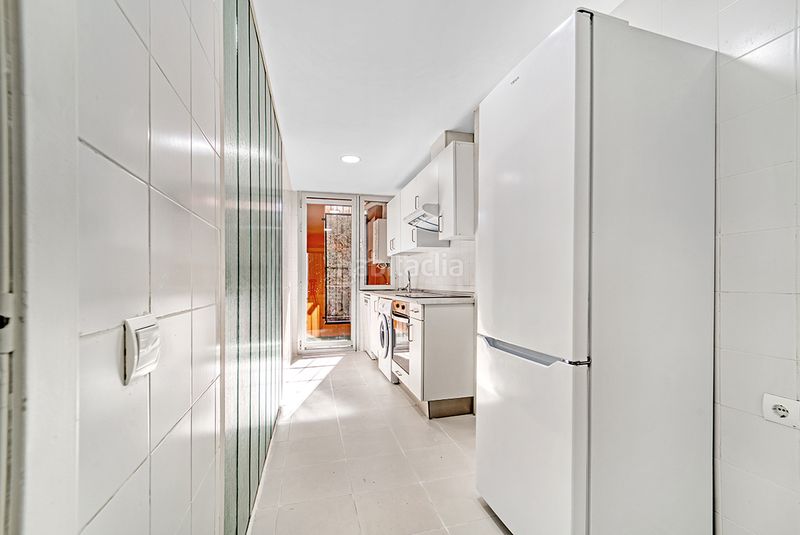 Foto 61abe1ab-f8b1-4ce0-815e-ea5942acc86e. Pis a calle de berrocal 56 a Butarque Madrid