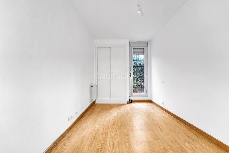 Foto 7a612fbe-2bec-4f26-ad07-0f167347fb68. Pis a calle de berrocal 56 a Butarque Madrid