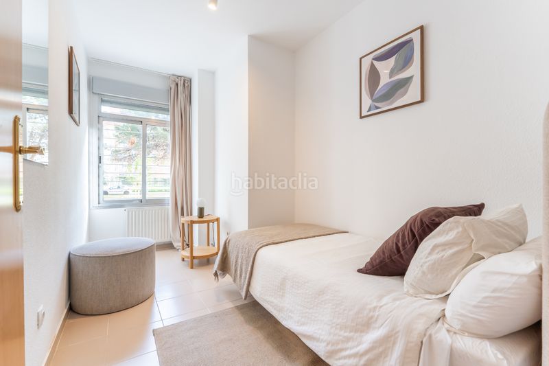 Foto c3be35e8-7b77-4856-bfc3-1d31bf2d97be. Pis a calle de berrocal 56 a Butarque Madrid