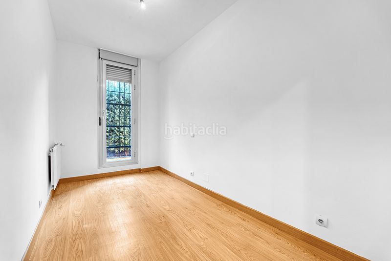 Foto c3c3075d-9243-4400-a1bf-24ffe09cb40b. Pis a calle de berrocal 56 a Butarque Madrid