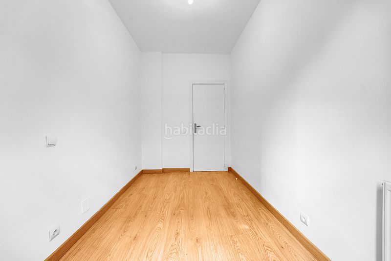 Foto c81e31a1-15c5-4280-84f3-85b194e28cb0. Pis a calle de berrocal 56 a Butarque Madrid