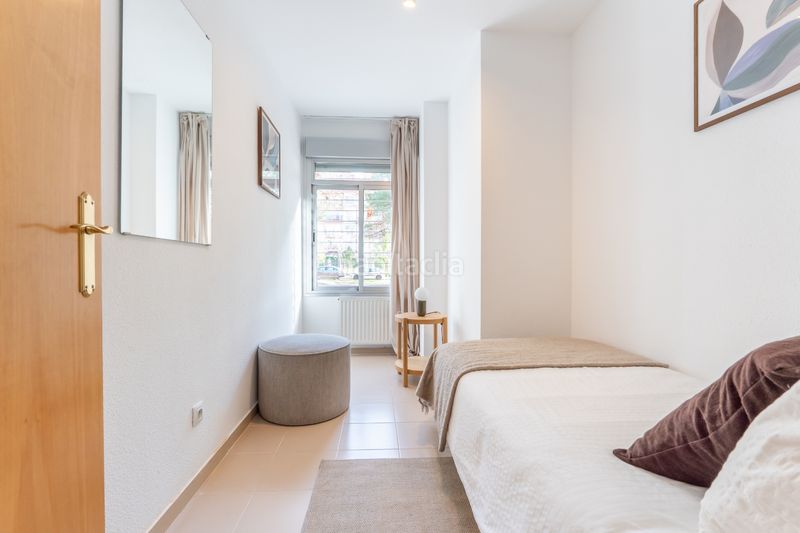 Foto f555305d-424f-4ad9-bd84-77c2e0c72ddb. Pis a calle de berrocal 56 a Butarque Madrid