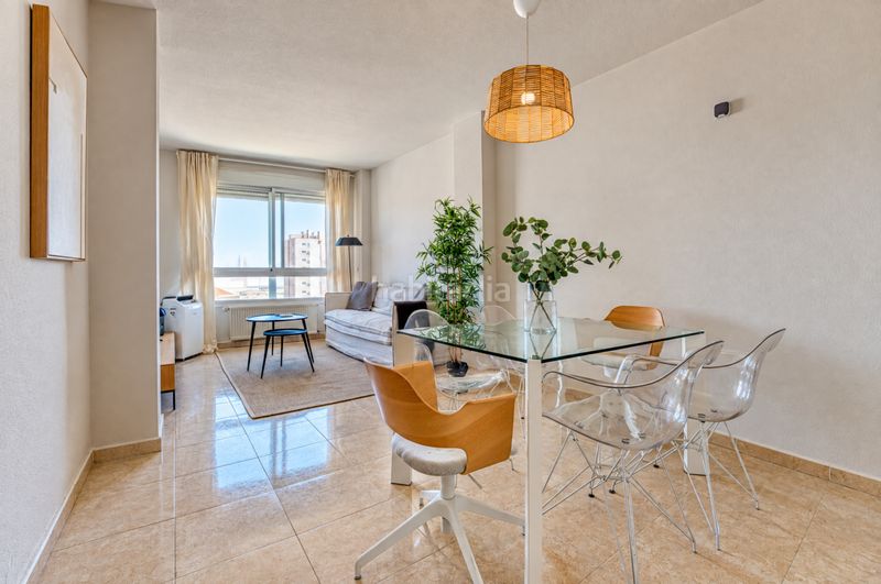 Foto 1285f8ae-0712-4ad2-8b12-c0502c5e1fb6. Flat with parking pool in Parla este Parla